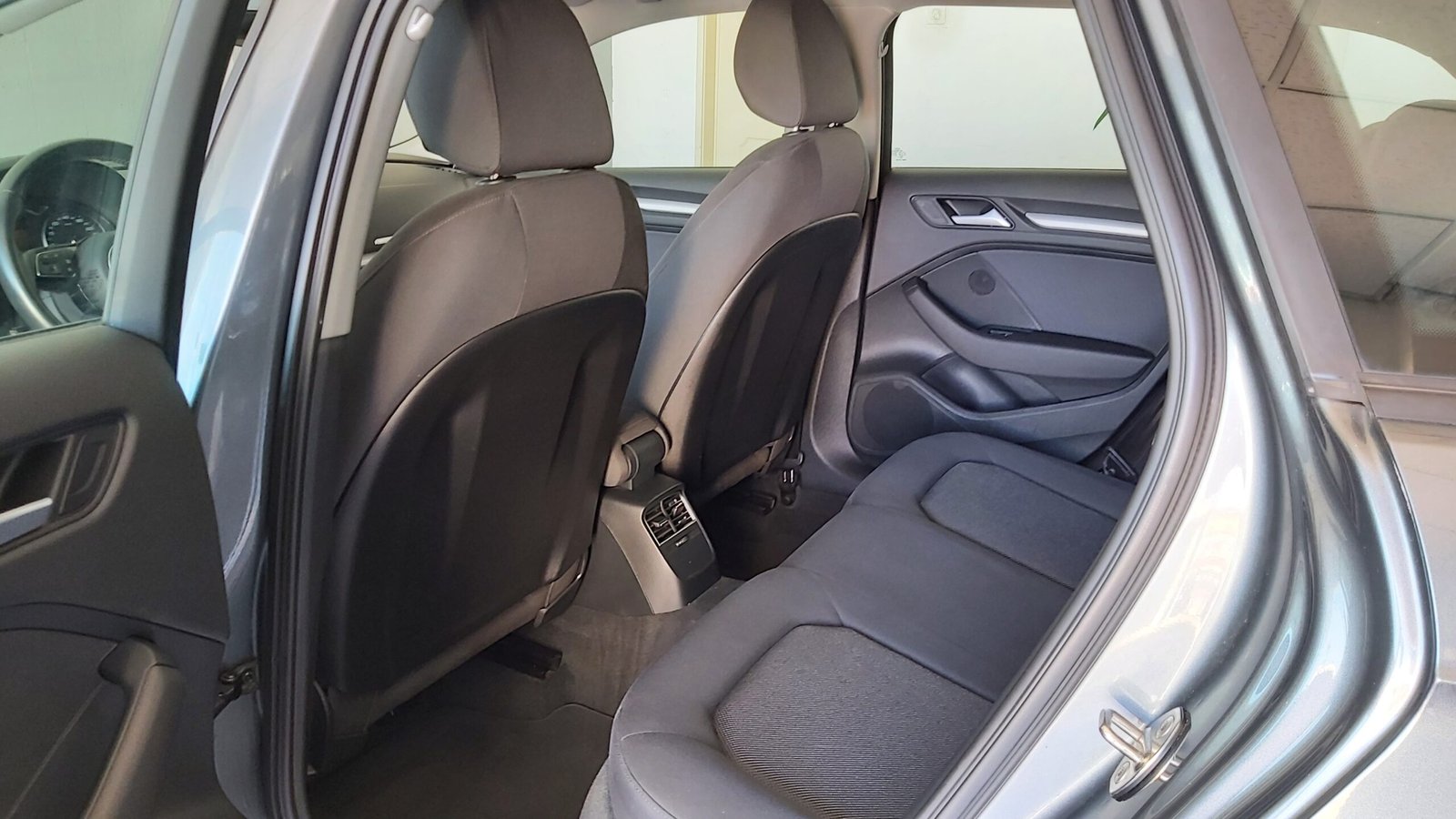 
								Audi A3 Sportback 1.6 TDI Design full									
