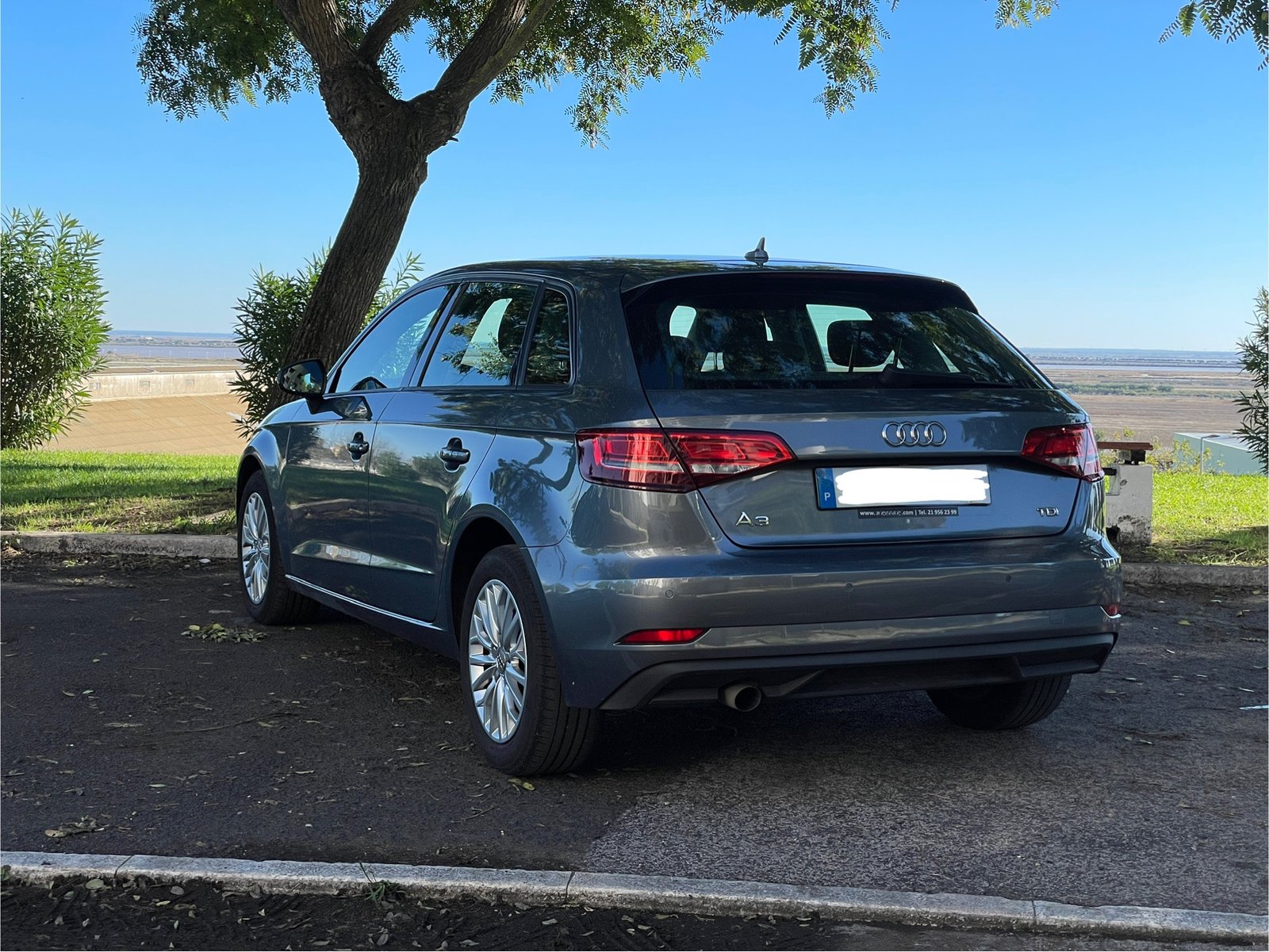 
								Audi A3 Sportback 1.6 TDI Design full									