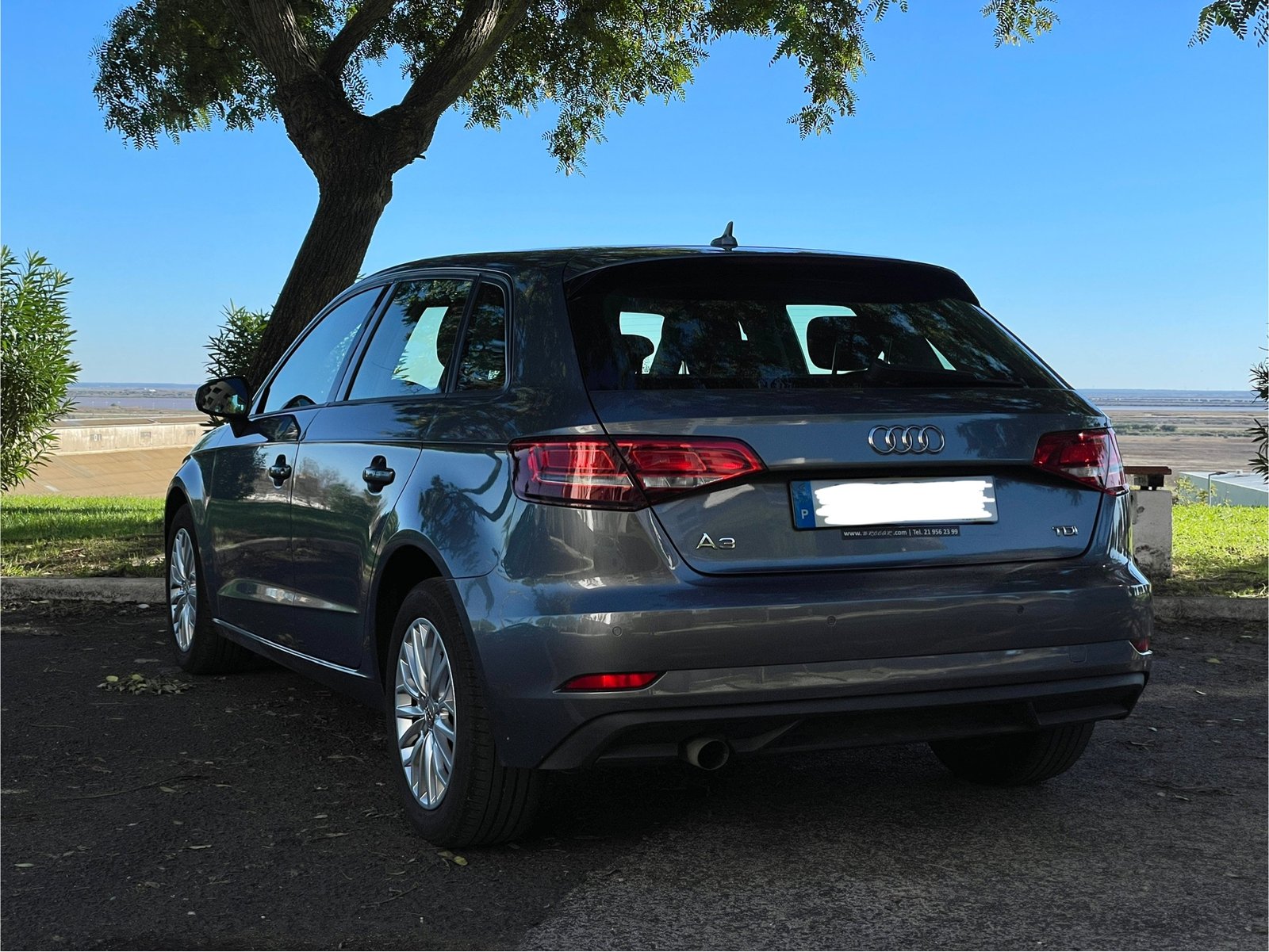 
								Audi A3 Sportback 1.6 TDI Design full									