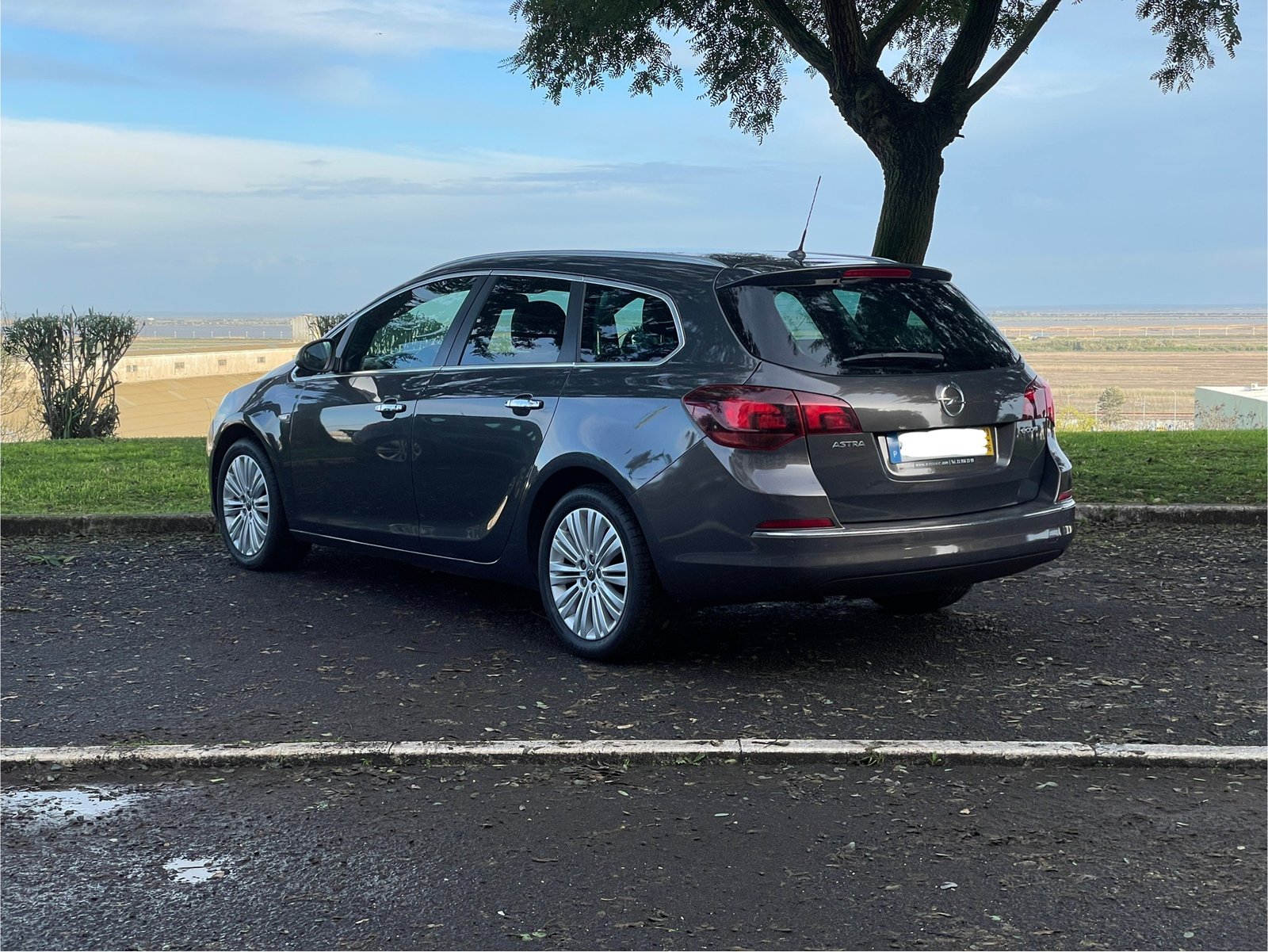 
								Opel Astra Sports Tourer 1.3 CDTI Cosmo full									