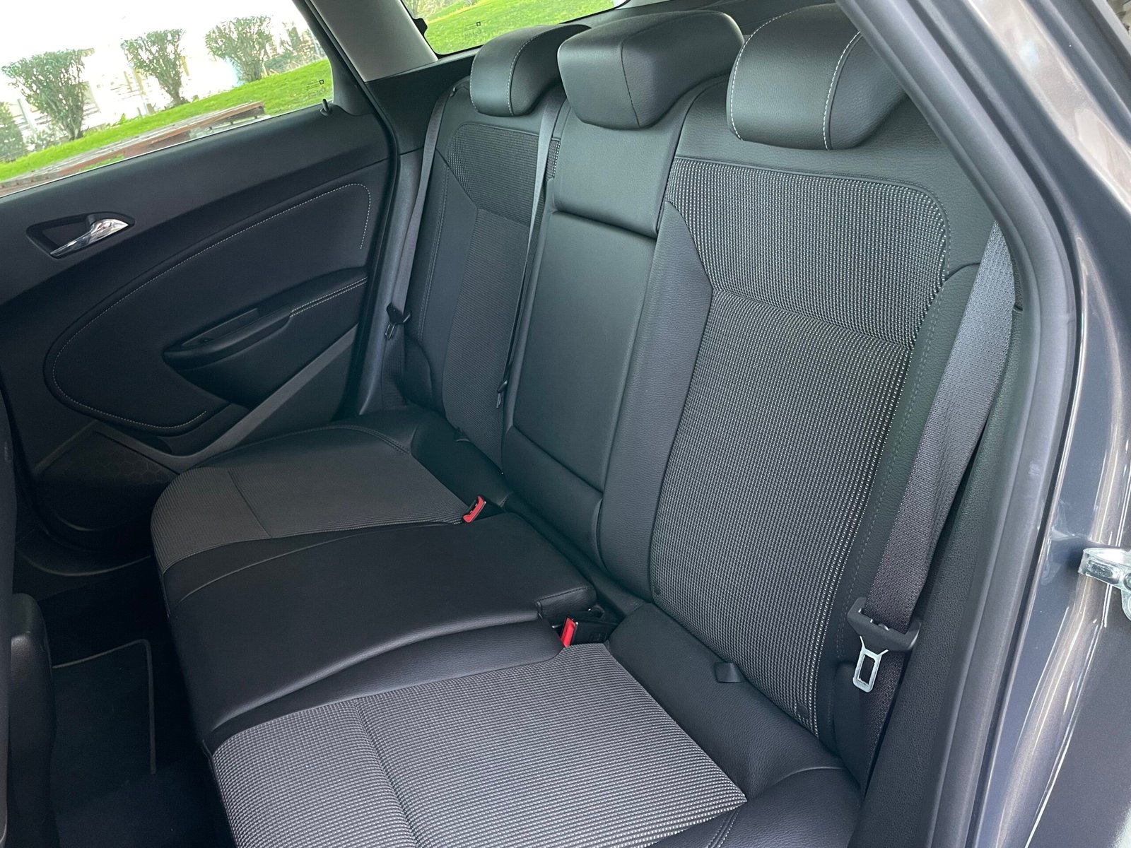 
								Opel Astra Sports Tourer 1.3 CDTI Cosmo full									