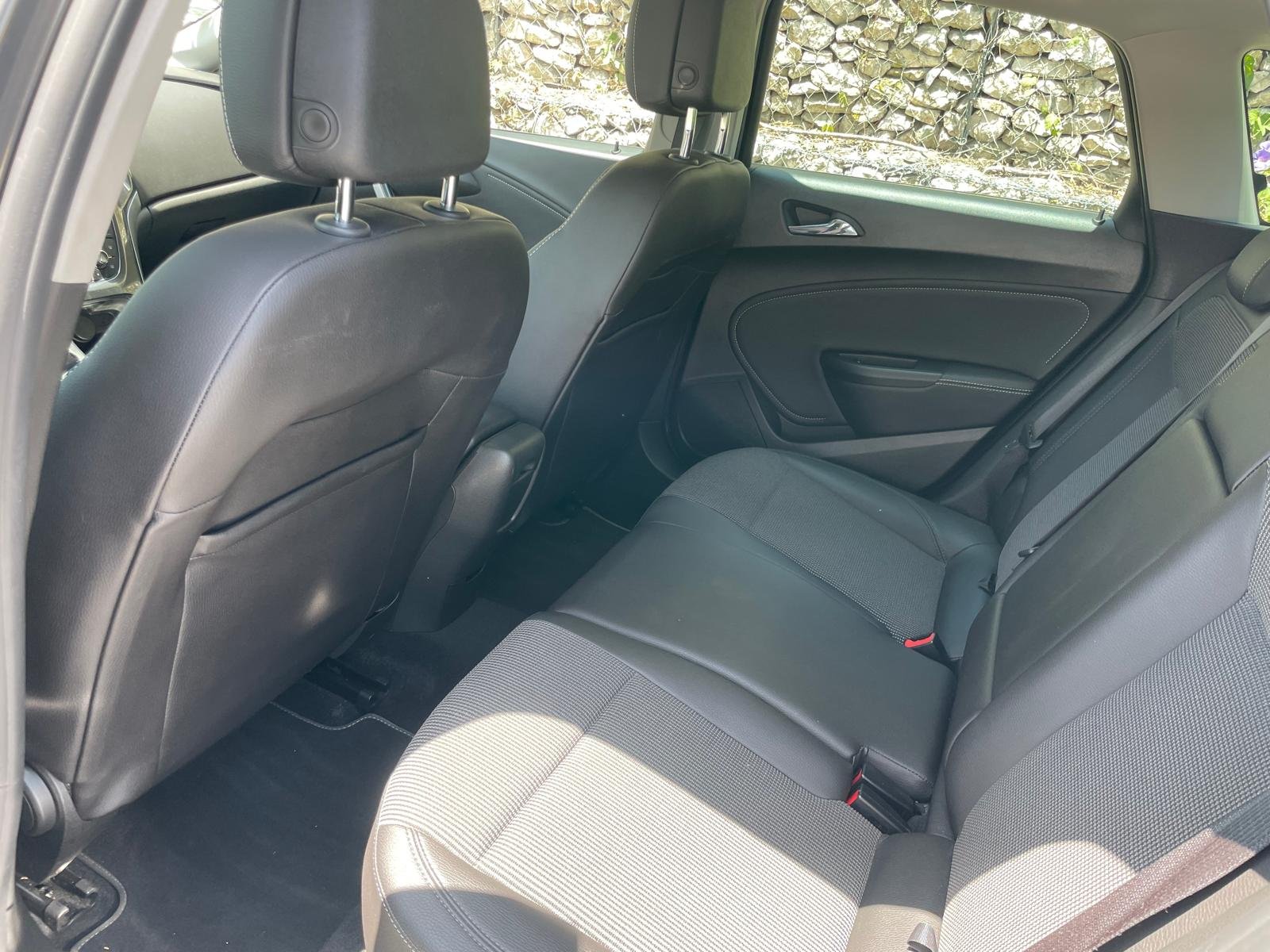 
								Opel Astra Sports Tourer 1.3 CDTI Cosmo full									