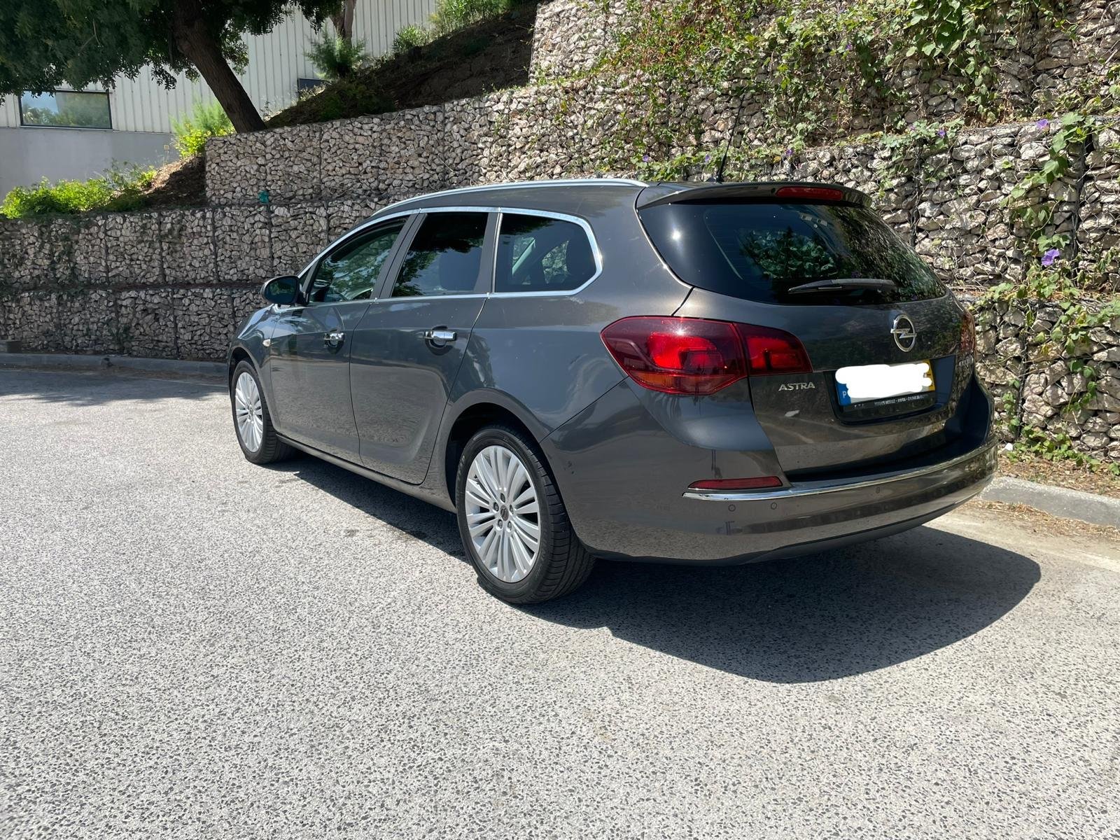 
								Opel Astra Sports Tourer 1.3 CDTI Cosmo full									