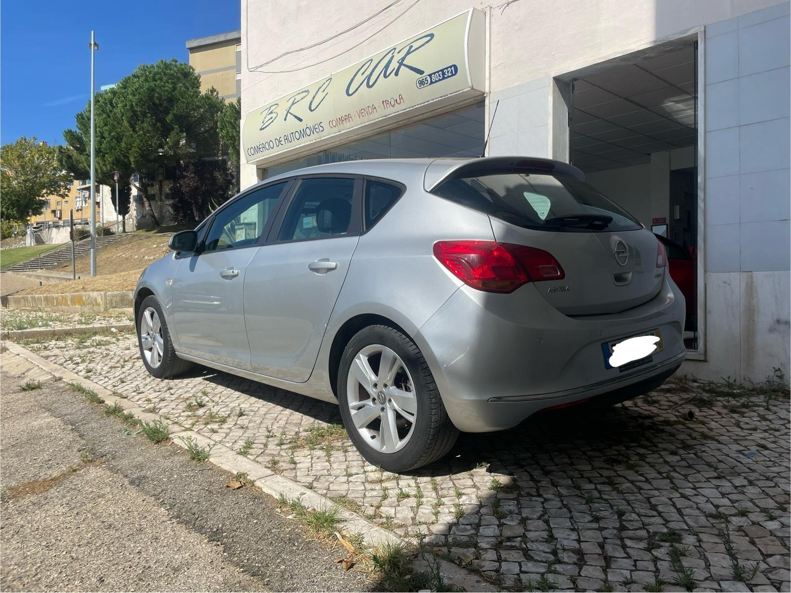 
								Opel Astra full									