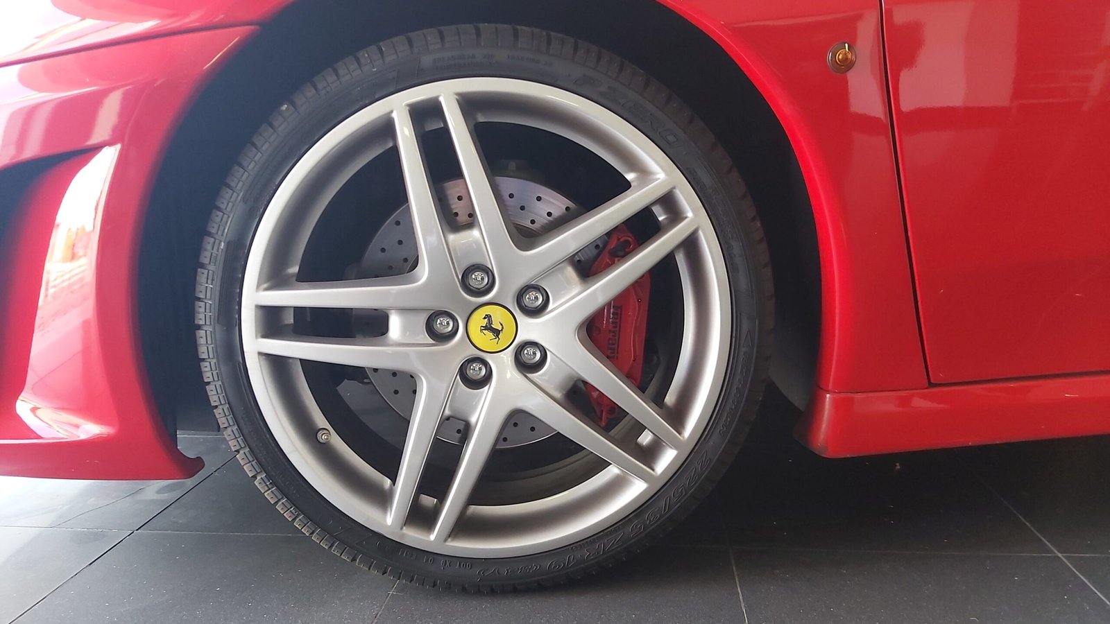 
								Ferrari F430 Spider F1 full									