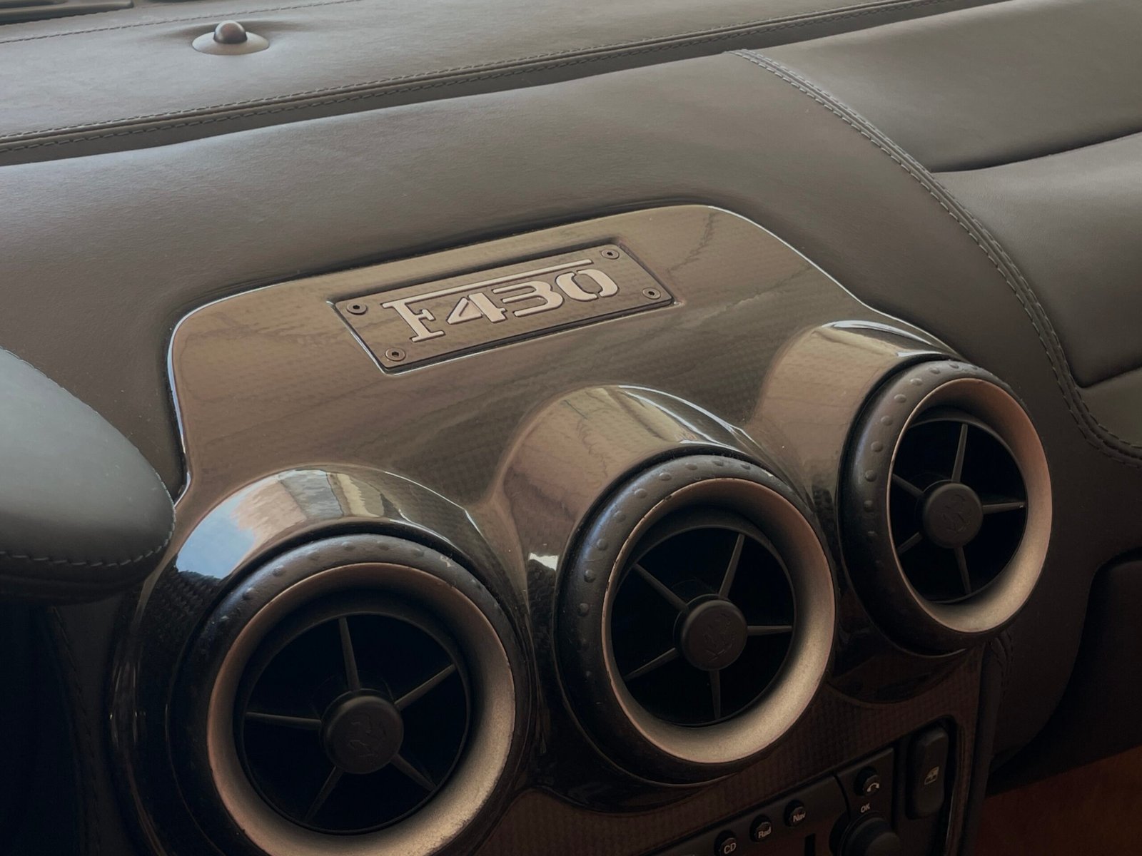 
								Ferrari F430 Spider F1 full									