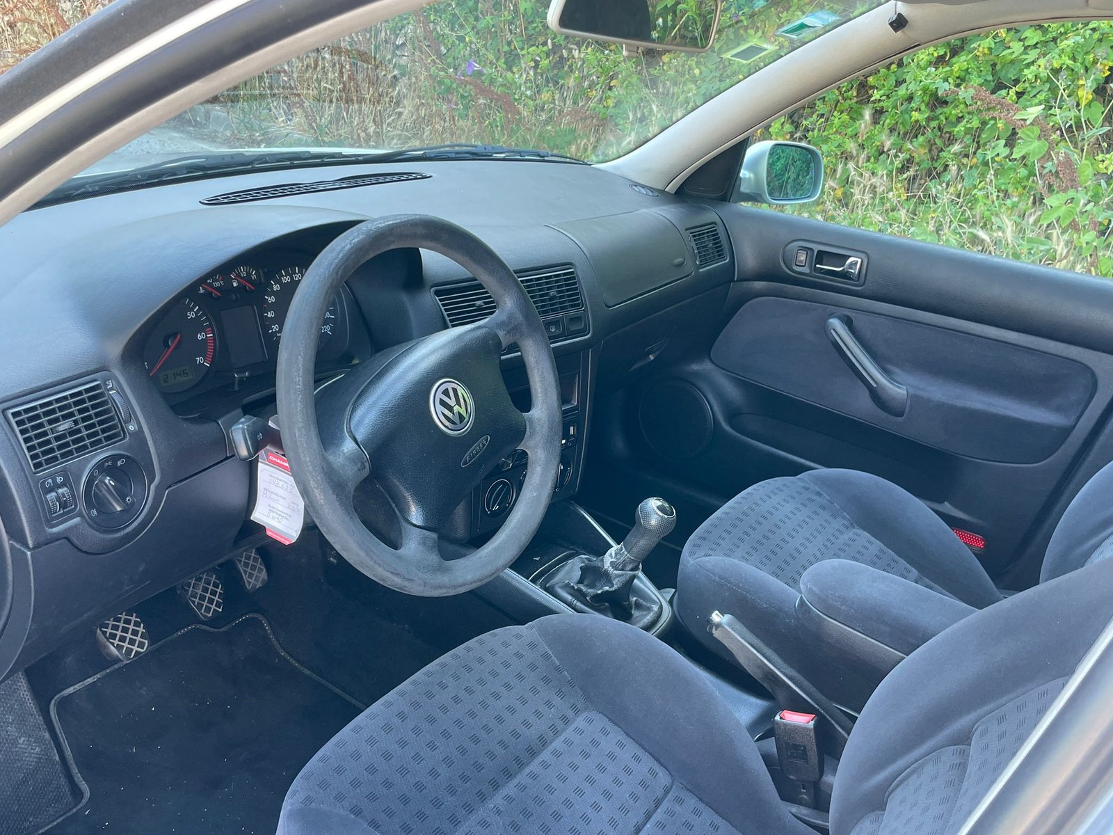 
								Volkswagen Golf IV 1.4 16v full									