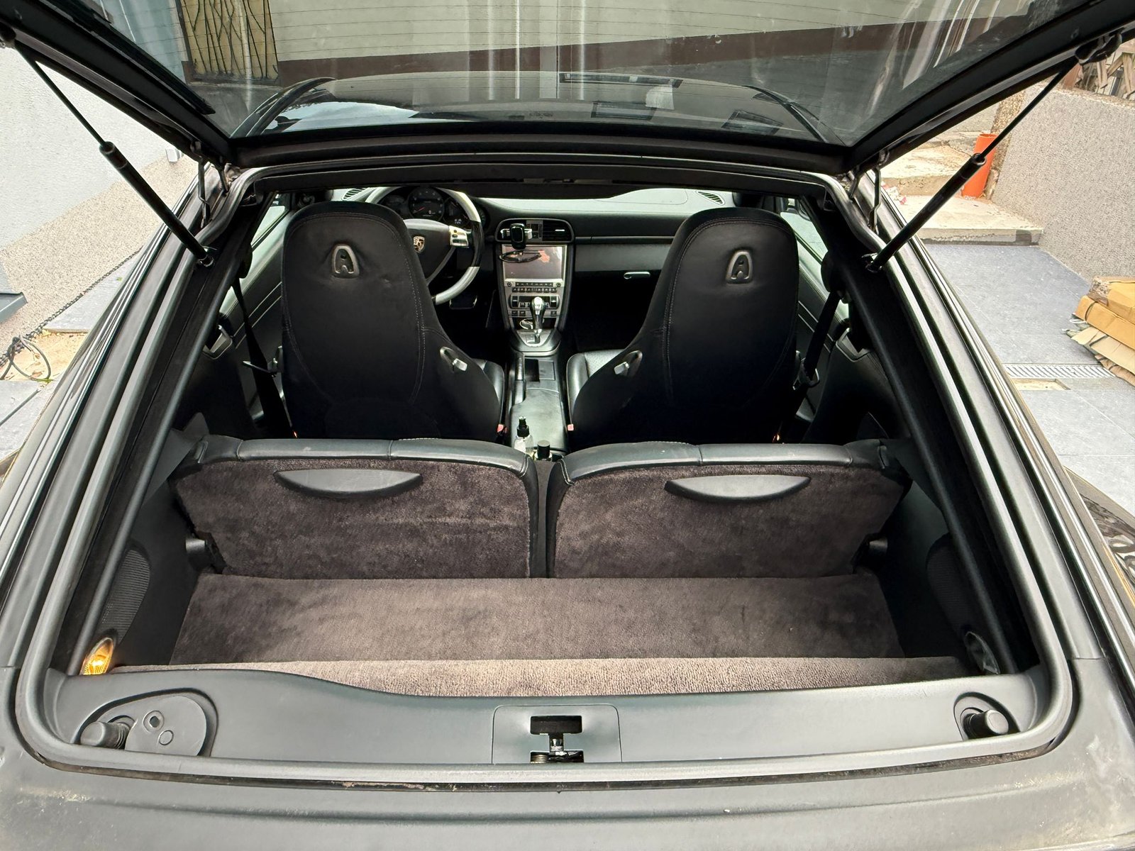 
								Porsche 911 Targa 4 (997) full									