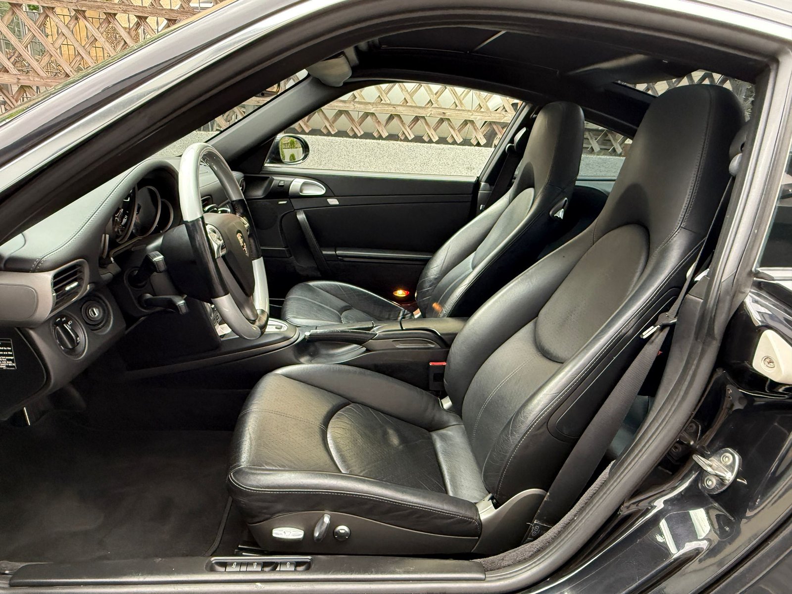 
								Porsche 911 Targa 4 (997) full									