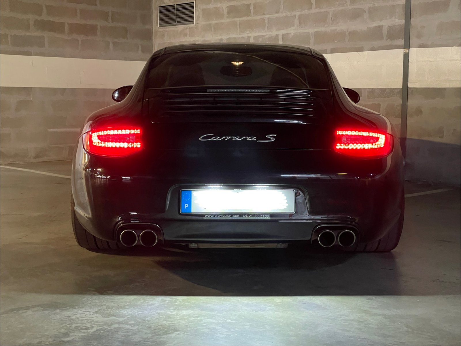 
								Porsche 911 Carrera S (997) full									