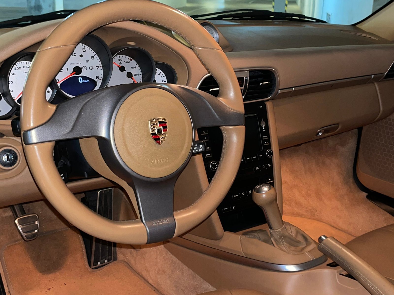 
								Porsche 911 Carrera S (997) full									