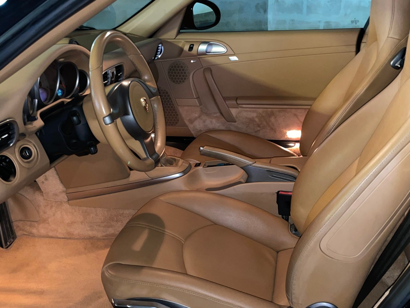 
								Porsche 911 Carrera S (997) full									