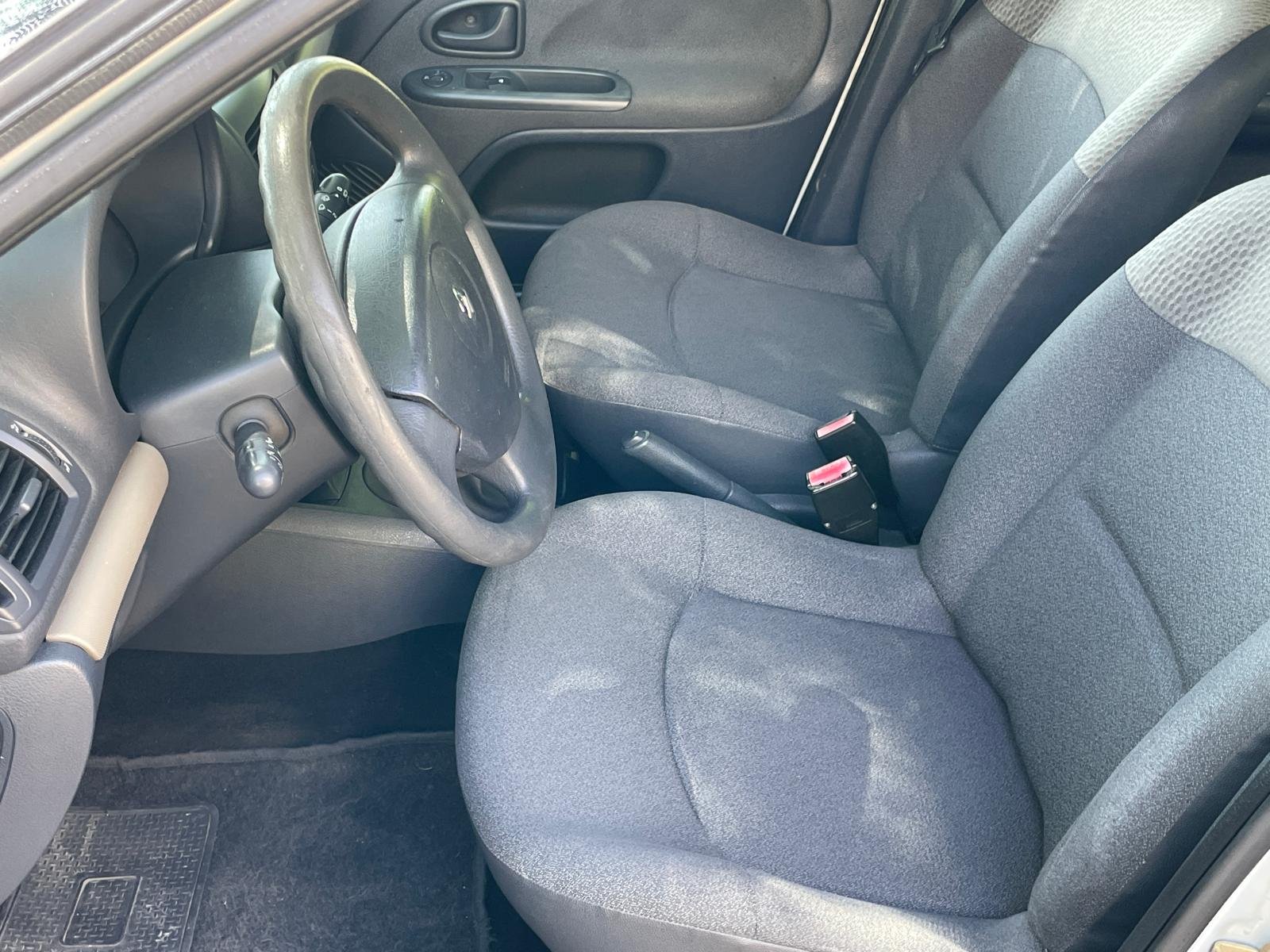 
								Renault Clio 1.2 full									