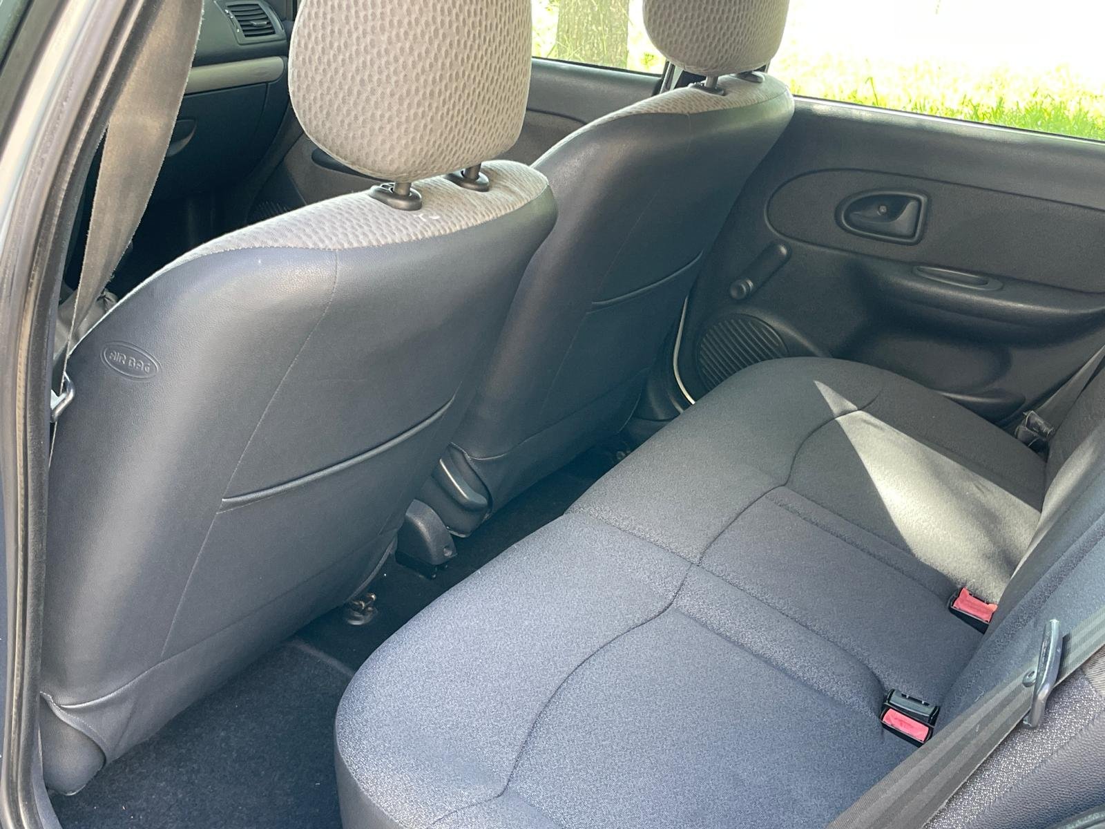 
								Renault Clio 1.2 full									