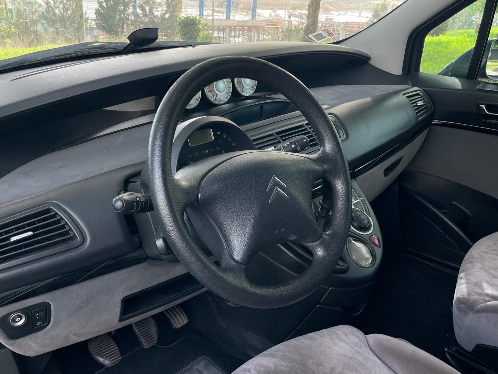 
								Citroen C8 2.0 HDI full									