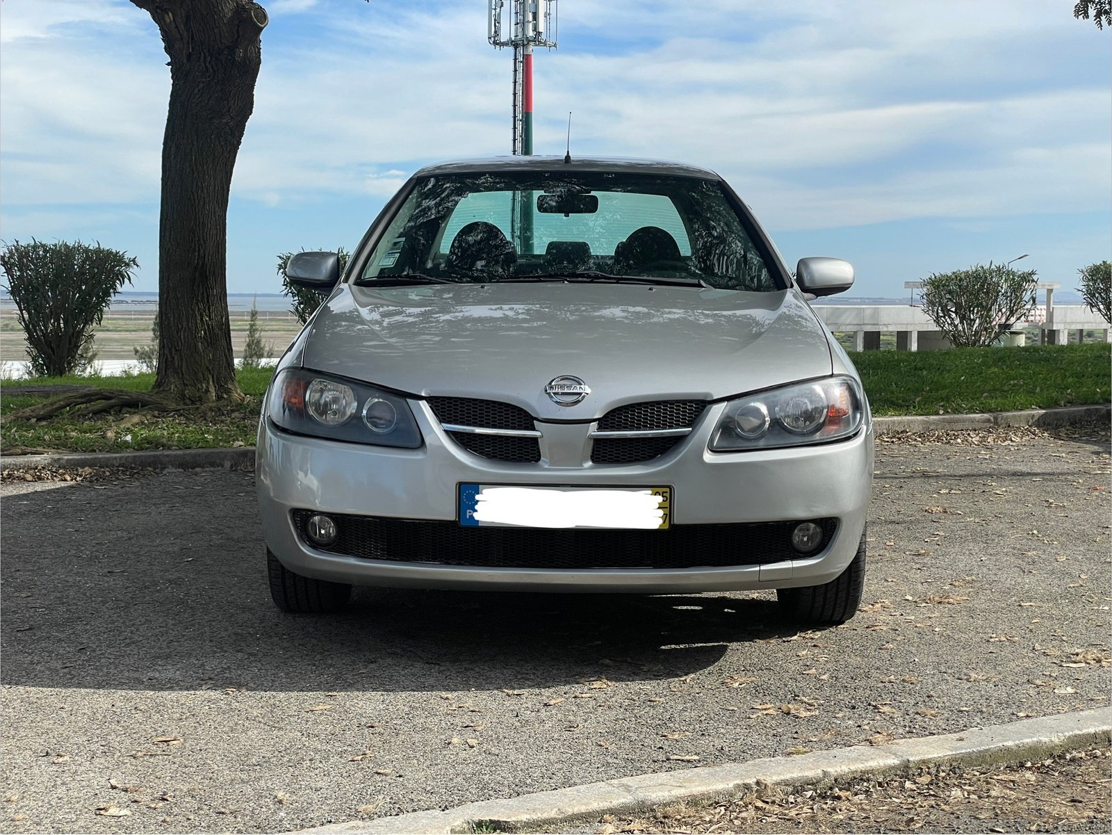 
								Nissan Almera 1.5 DCI full									