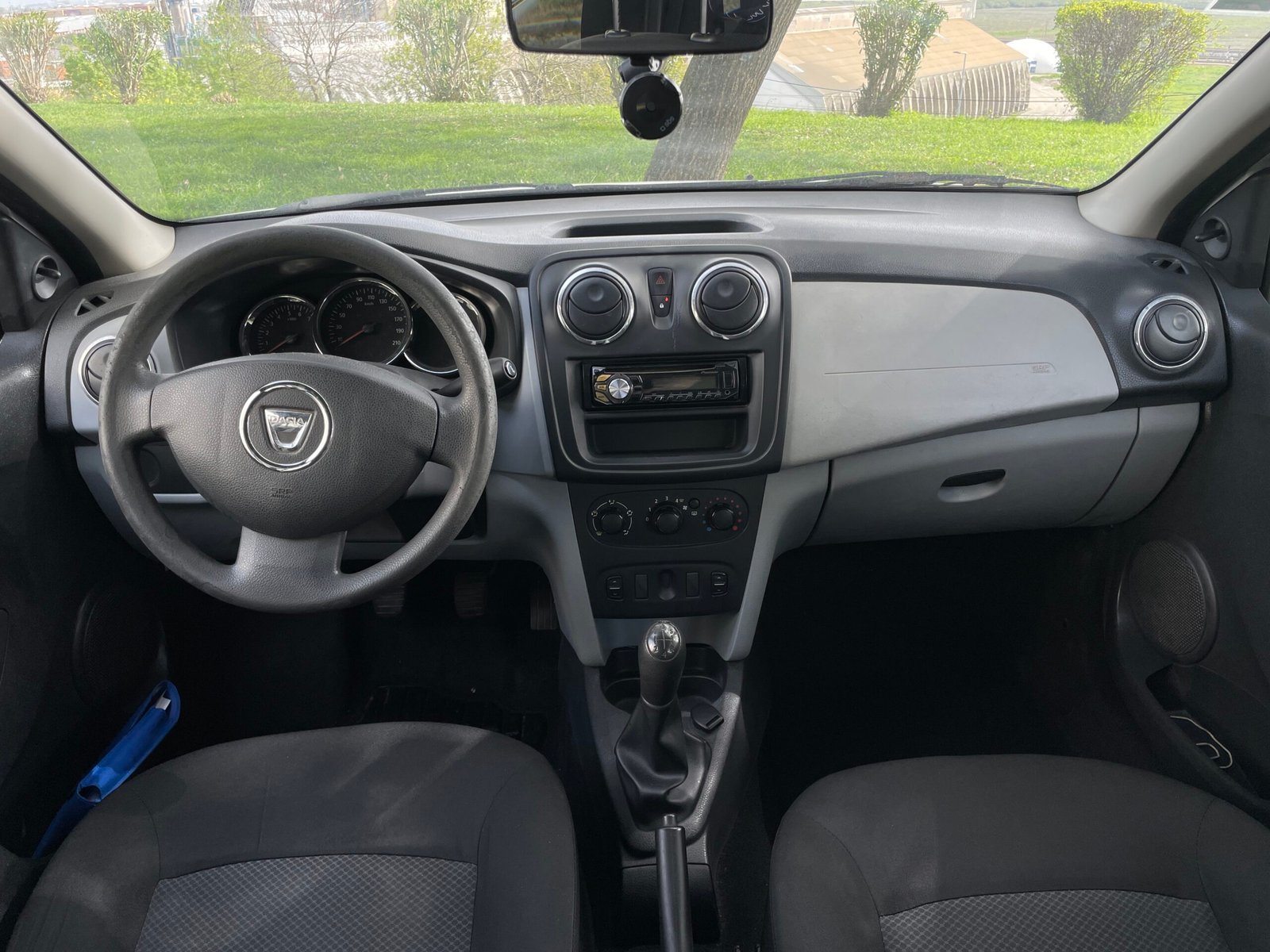 
								Dacia Logan MCV 1.0 full									