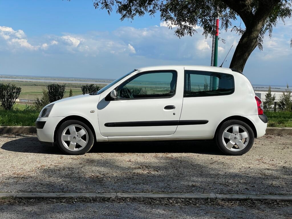 Renault Clio 1.5 dCi 2006, foto 3
