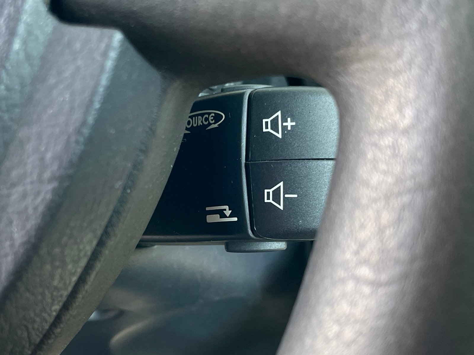 
								Renault clio 1.5 DCI full									