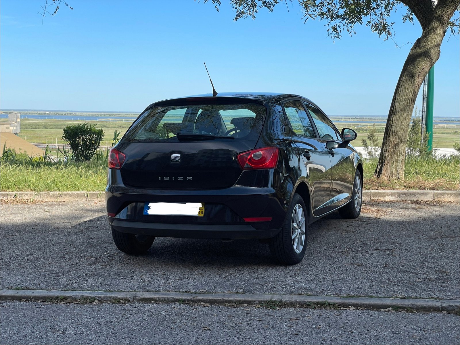 
								Seat Ibiza 1.2 TDI full									