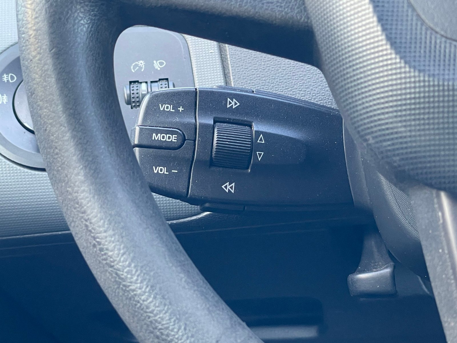 
								Seat Ibiza 1.2 TDI full									