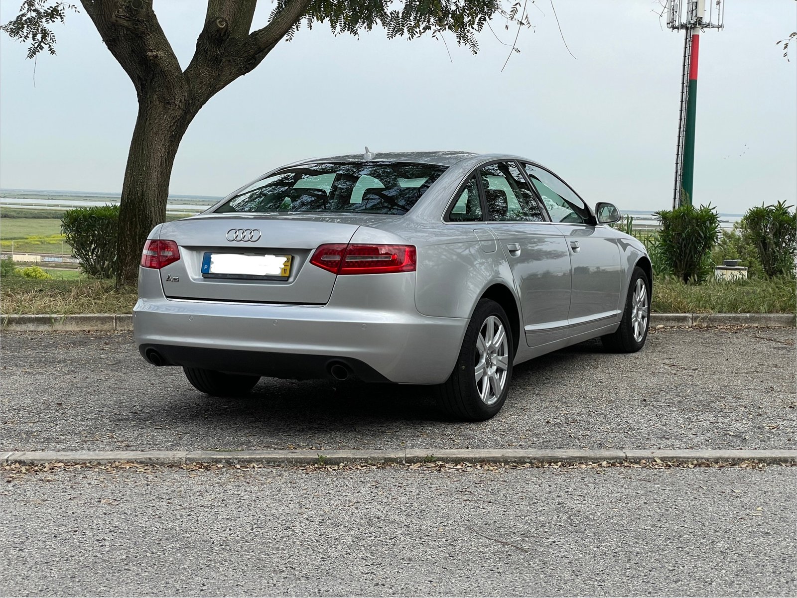 
								Audi A6 2.0 TDI full									