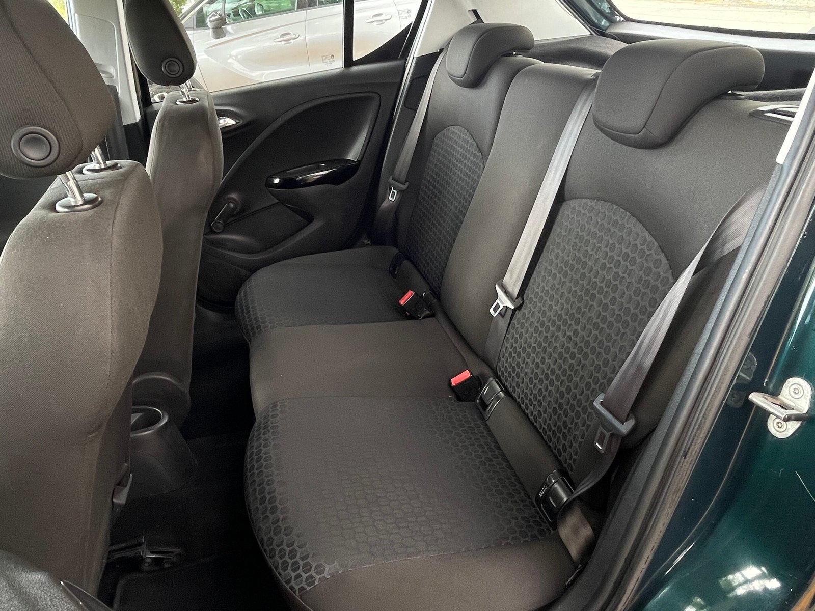 
								Opel Corsa full									