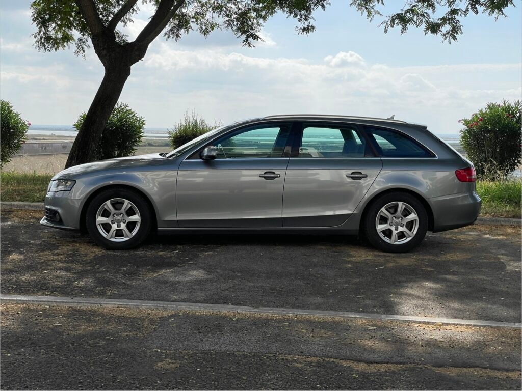 Audi A4 2.0 TDI 2010, foto 3
