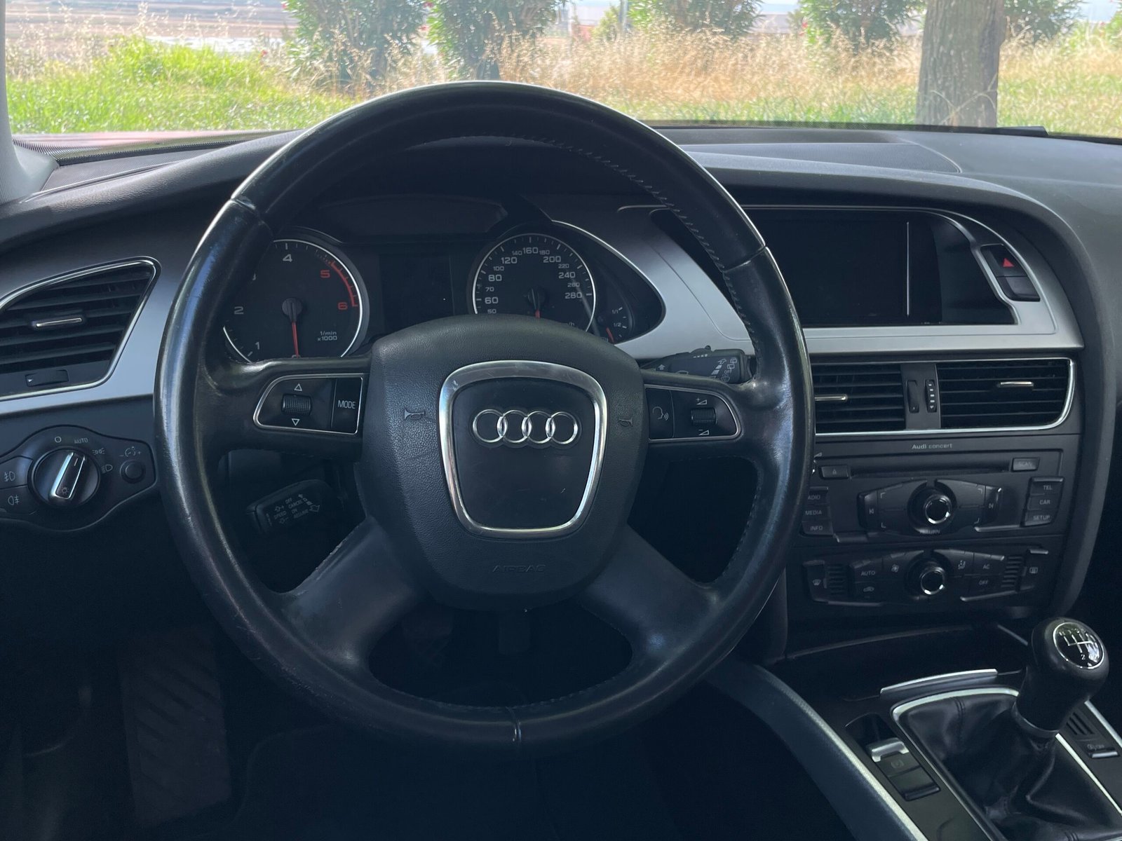 
								Audi A4 2.0 TDI full									